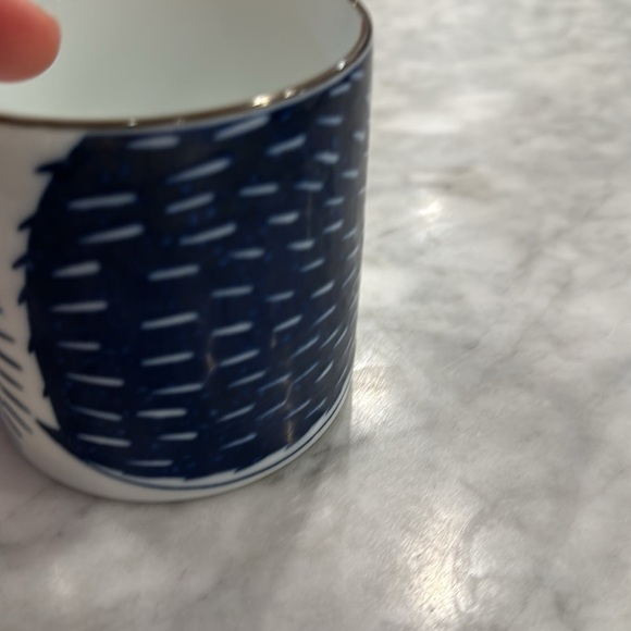 Cute blue and white hedgehog mug like new condition - Picture 5 of 9